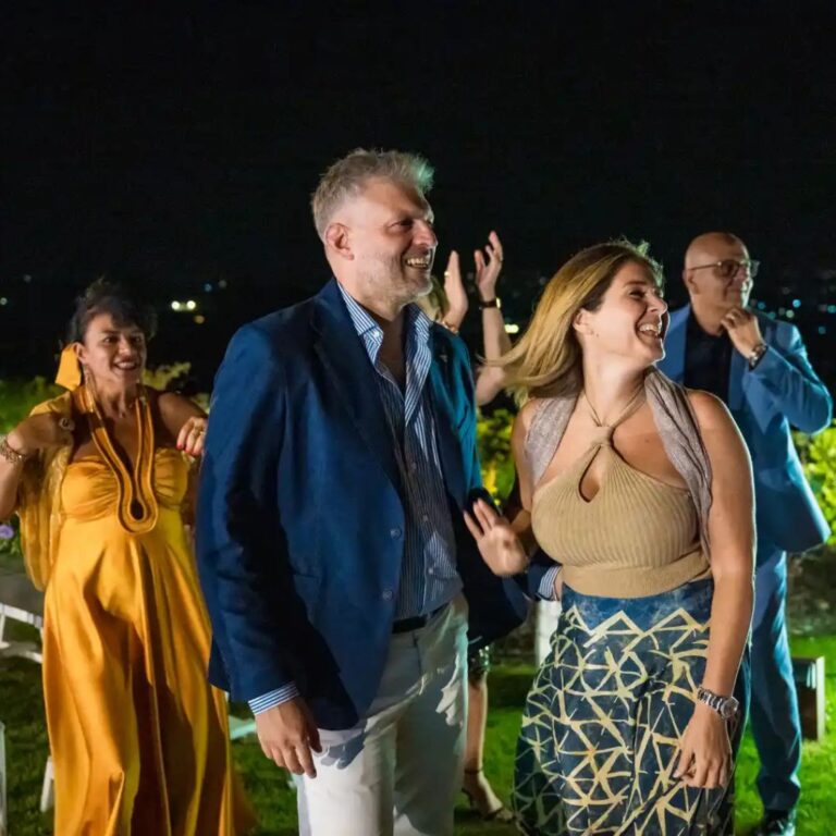 Festa aziendale di fine anno: vivere a L’Altra Luna un’alternativa alla tradizionale cena di lavoro